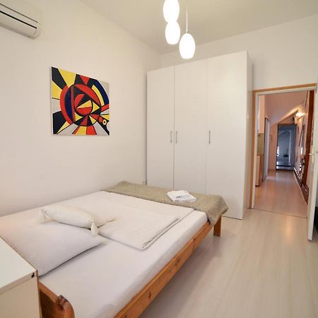 Studio Apartment White Zagreb Exteriör bild