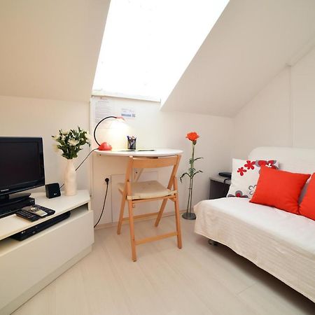Studio Apartment White Zagreb Exteriör bild