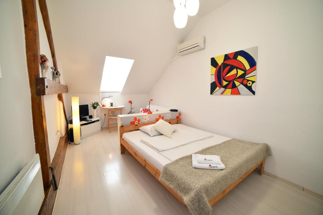 Studio Apartment White Zagreb Exteriör bild