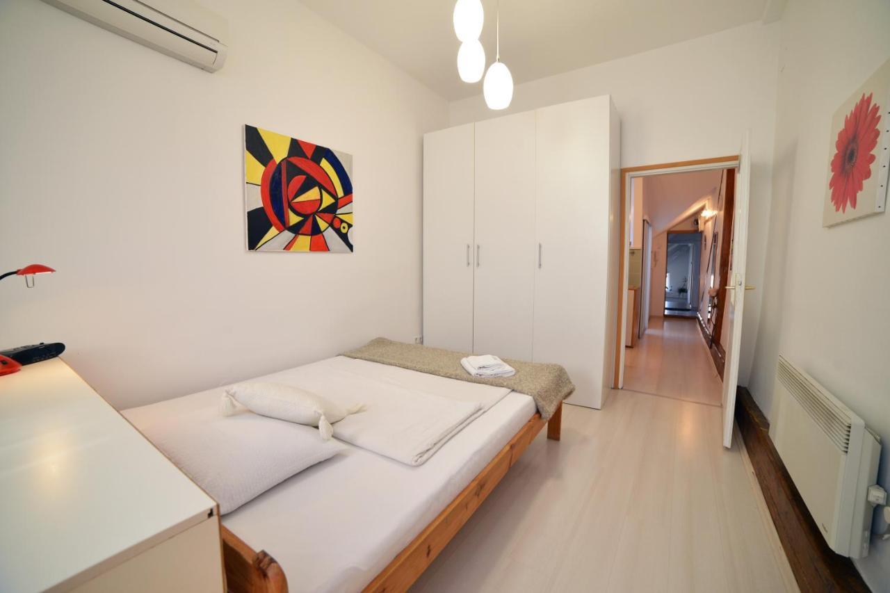Studio Apartment White Zagreb Exteriör bild